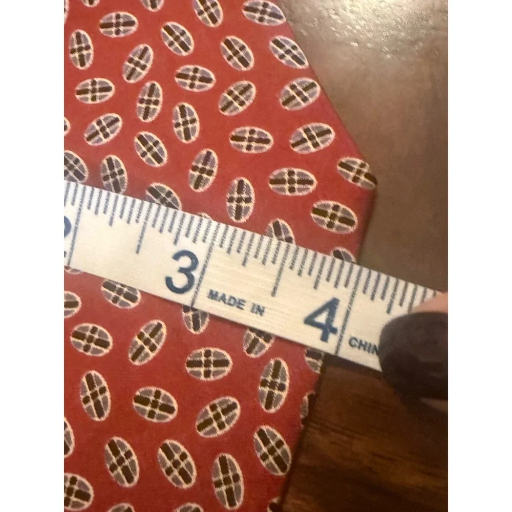 J.Crew 100% Silk Tie Coral Geometric Pattern Men's Necktie Made in‎ USA